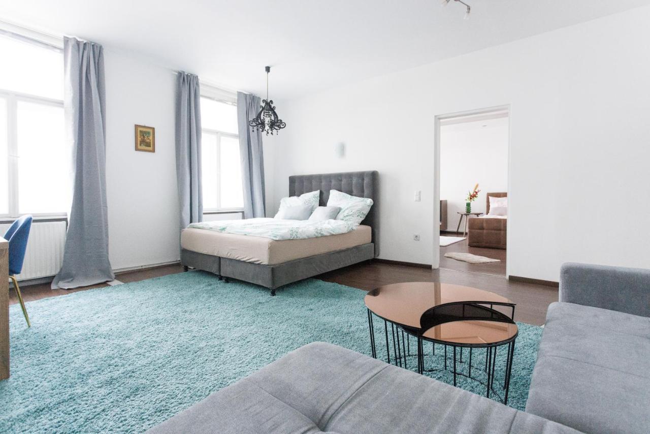 Central, Modern, Big Apartment Wenen Buitenkant foto
