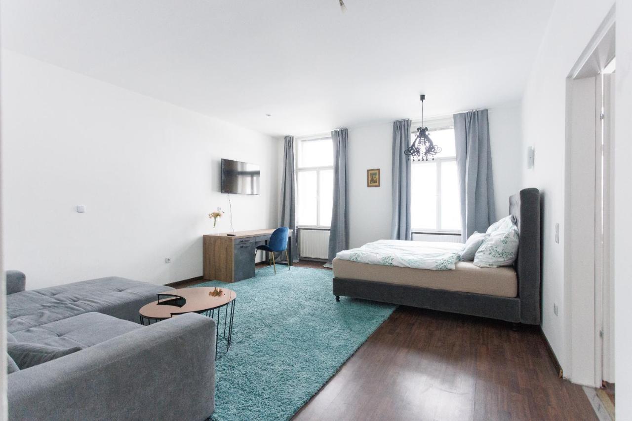 Central, Modern, Big Apartment Wenen Buitenkant foto