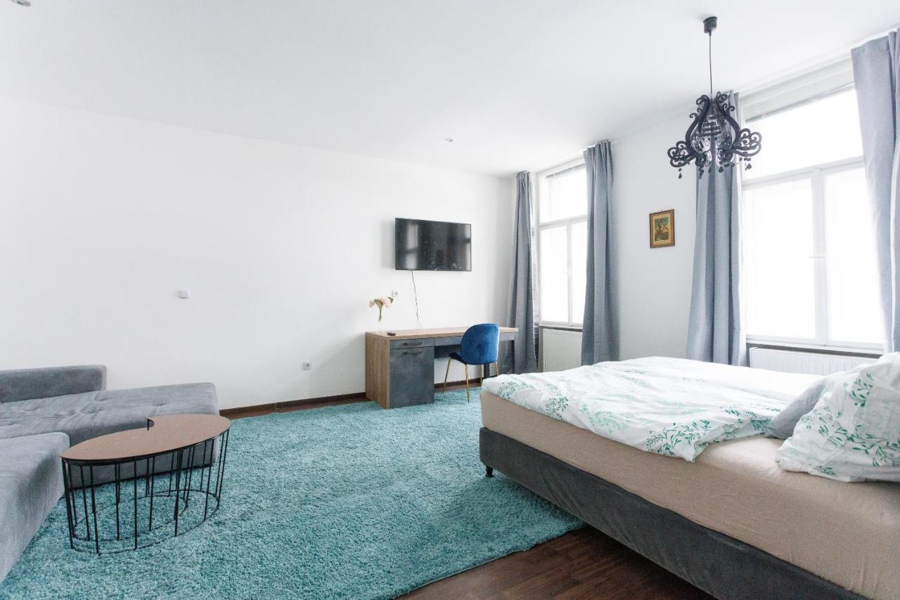 Central, Modern, Big Apartment Wenen Buitenkant foto
