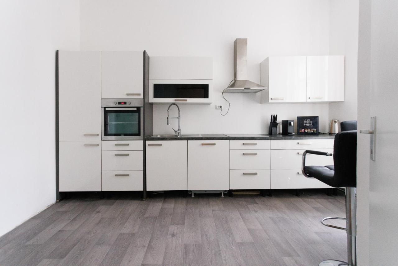 Central, Modern, Big Apartment Wenen Buitenkant foto