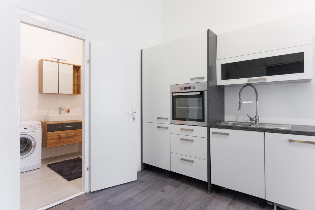 Central, Modern, Big Apartment Wenen Buitenkant foto