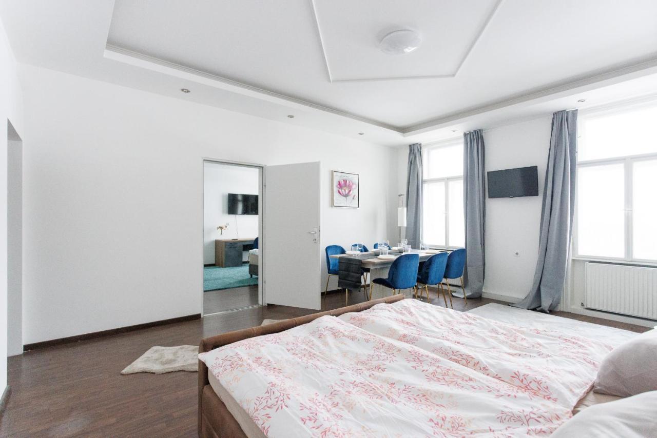 Central, Modern, Big Apartment Wenen Buitenkant foto