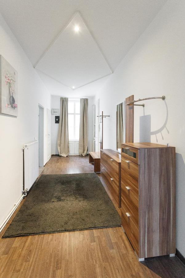 Central, Modern, Big Apartment Wenen Buitenkant foto